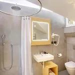 Hotel & Bellevue