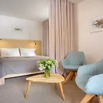 & Bellevue Hotel