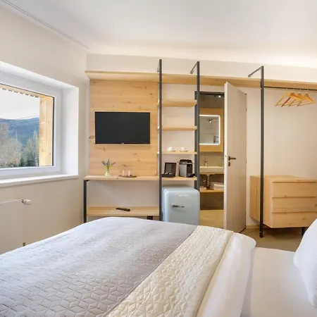 Hotel & Bellevue
