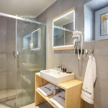 & Bellevue Otel 4*