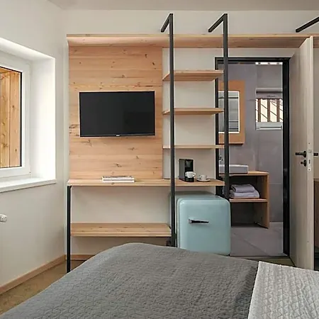 & Bellevue 4*