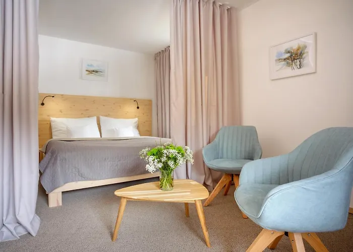 & Bellevue Hotel